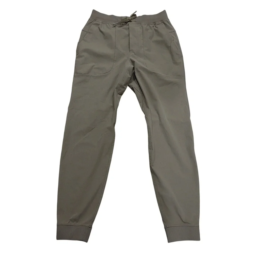 Lululemon ABC Jogger Mens Medium artifact Khaki Tapered Athletic Pants Casual